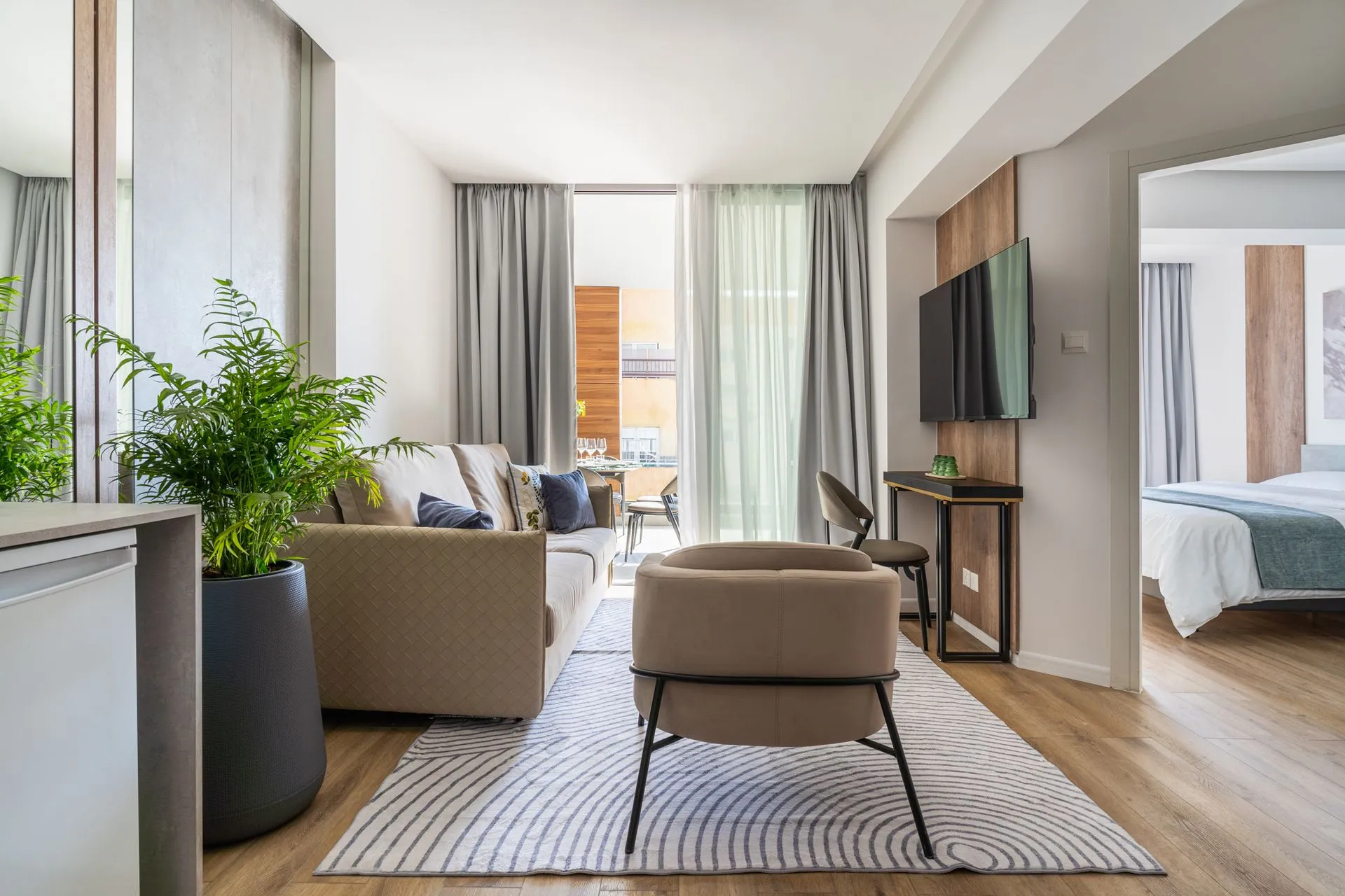 1-Bedroom Suite - Bathroom